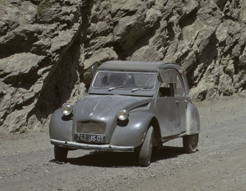 L'ancienne 2CV AZAM de ma m?re